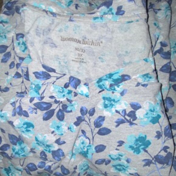 Plus size 3X teal Woman Within V-neck, elbow length shirt - Picture 2 of 4